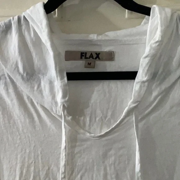 FLAX linen hooded pull-over, white with pockets. Medium - Picture 2 of 3